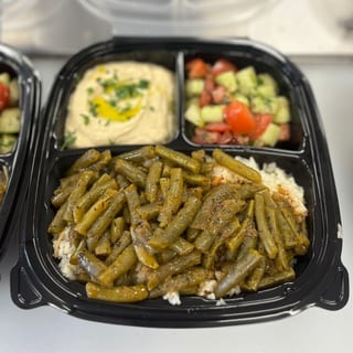 Hot Green Beans & Red Sauce Platter