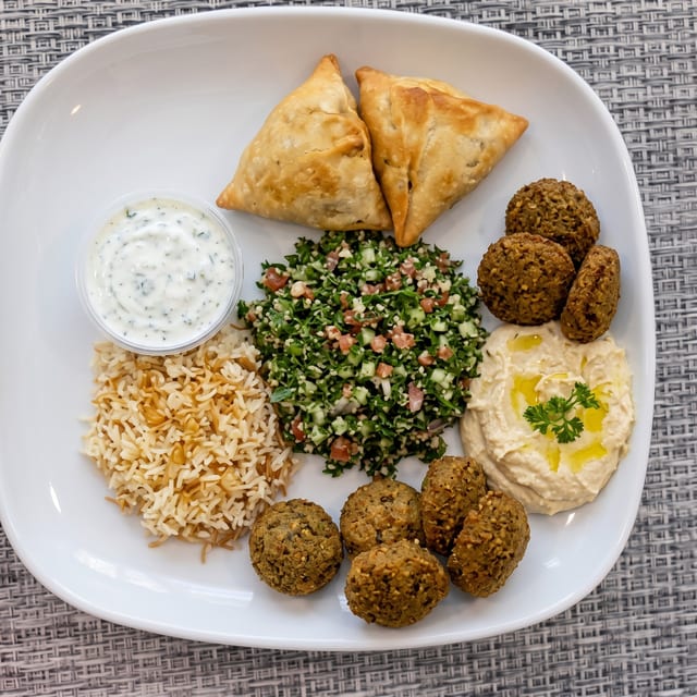 Veggie Lovers Platter.